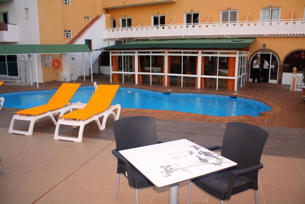 Hotel Nerja Club Spa By Dorobe Exterior photo